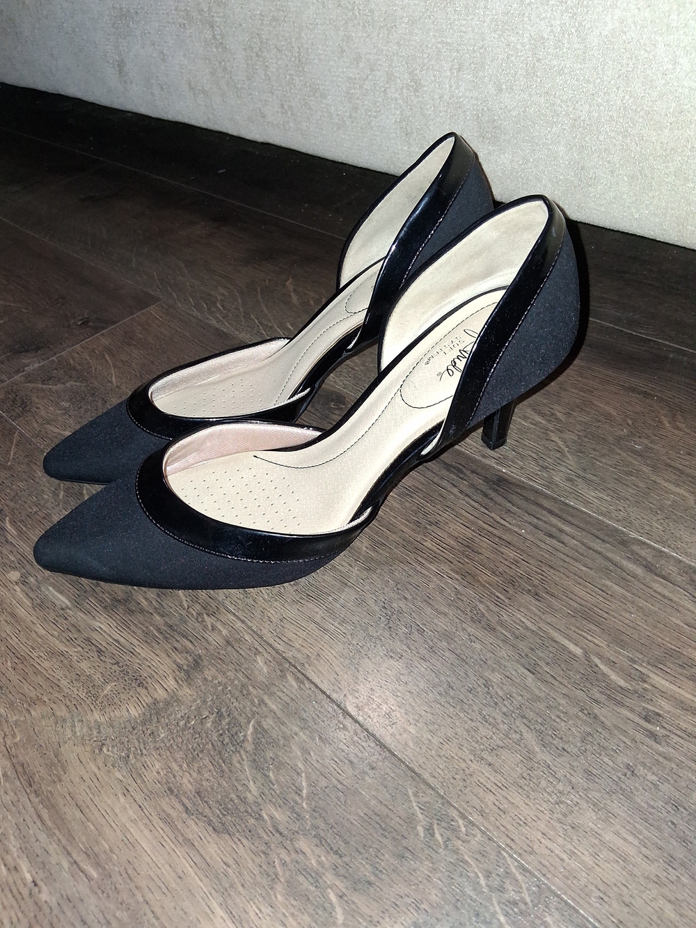 Life Stride Heels Black Pointed-Toe Comfort Patent Trim Pumps Size 10